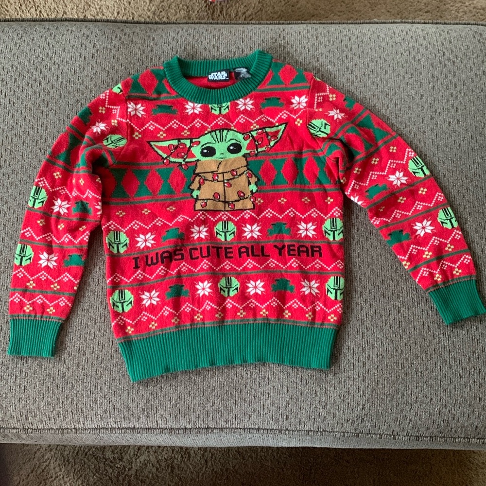 EUC- Kids Grogu HolidaySweater -Size 5t